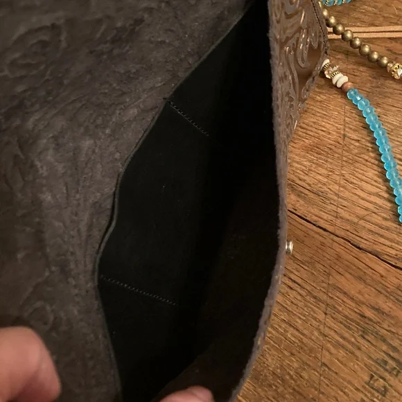 Jill’s Homestead Carly Clutch with Beaded Tassel Bundle NWOT - Picture 6 of 8